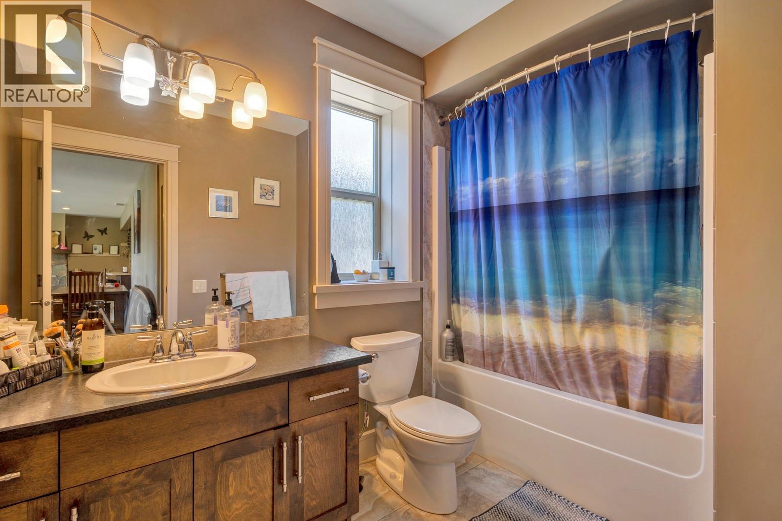 Picture for 1205 Loseth  Drive https://www.cirrealty.ca/reb/bc/1/10364971_36.jpg