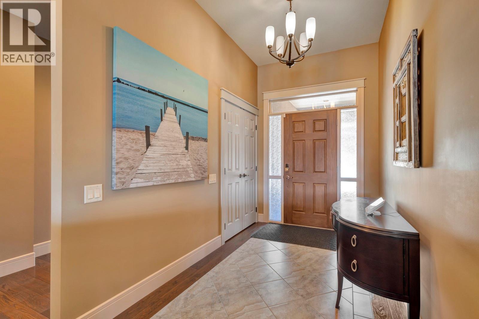Picture for 1205 Loseth  Drive https://www.cirrealty.ca/reb/bc/1/10364971_5.jpg