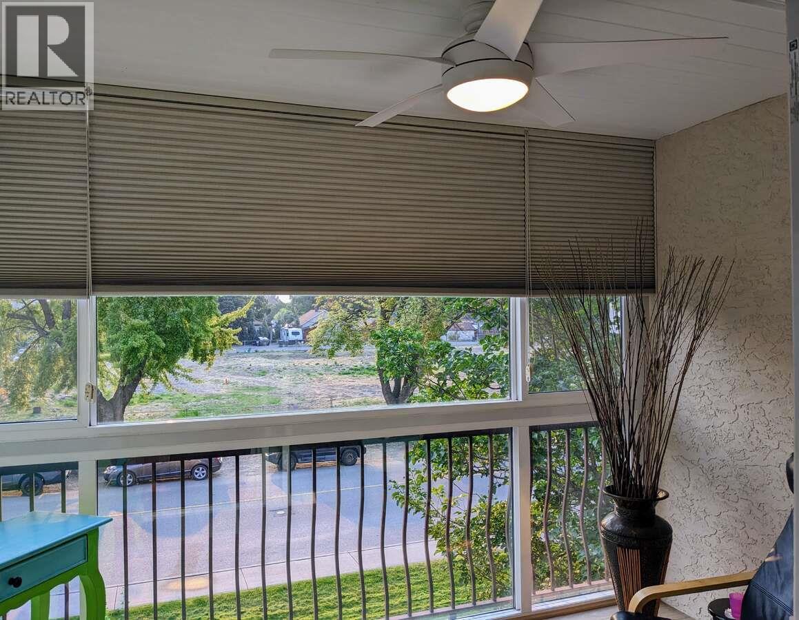 Picture for Unit #302, 1450 Bertram  Street https://www.cirrealty.ca/reb/bc/1/10365051_9.jpg