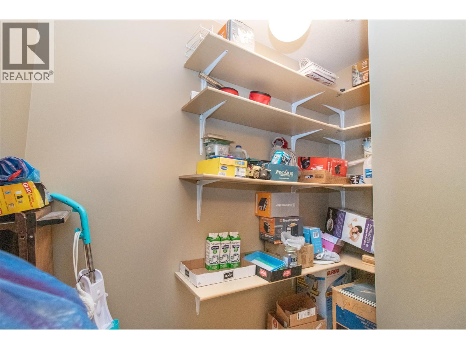 Picture for Unit #115A, 1045 Sutherland  Avenue https://www.cirrealty.ca/reb/bc/1/10365101_18.jpg