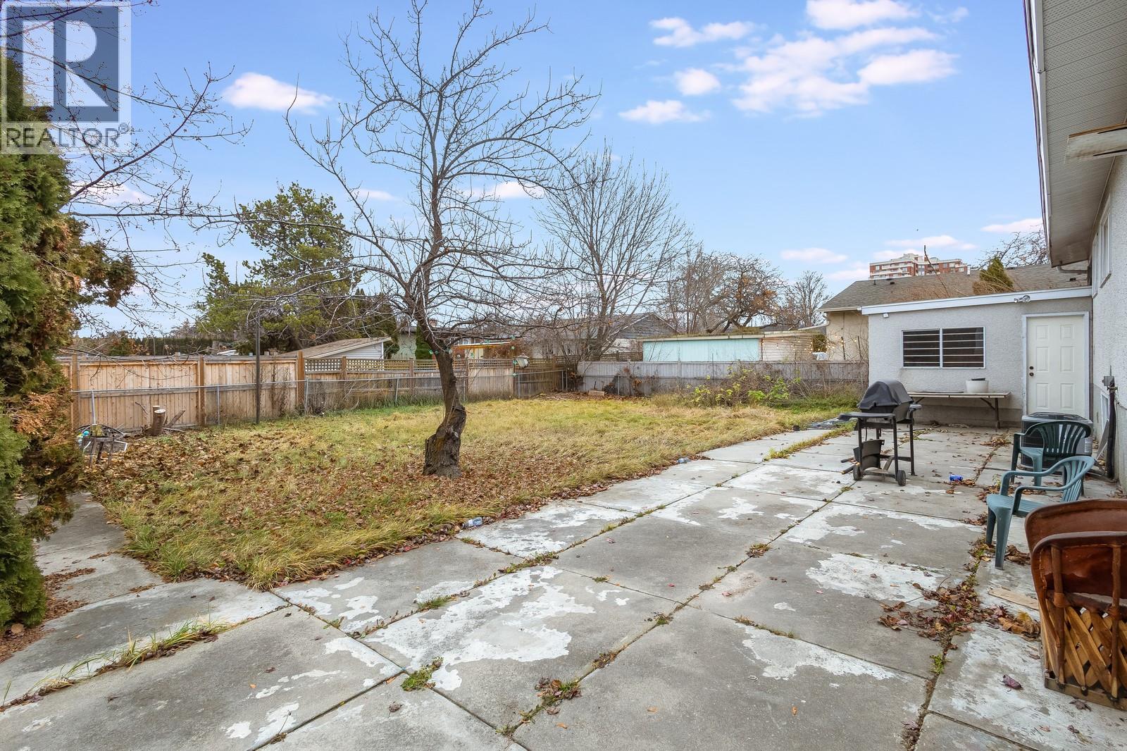 Picture for 1395 Gordon  Drive https://www.cirrealty.ca/reb/bc/1/10365151_14.jpg