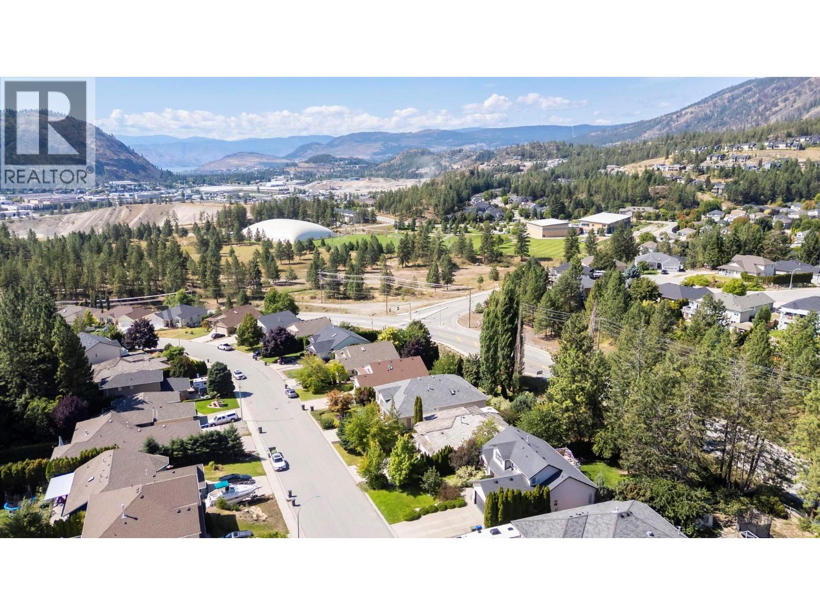 Picture for 2098 Sunview  Drive https://www.cirrealty.ca/reb/bc/1/10365341_32.jpg