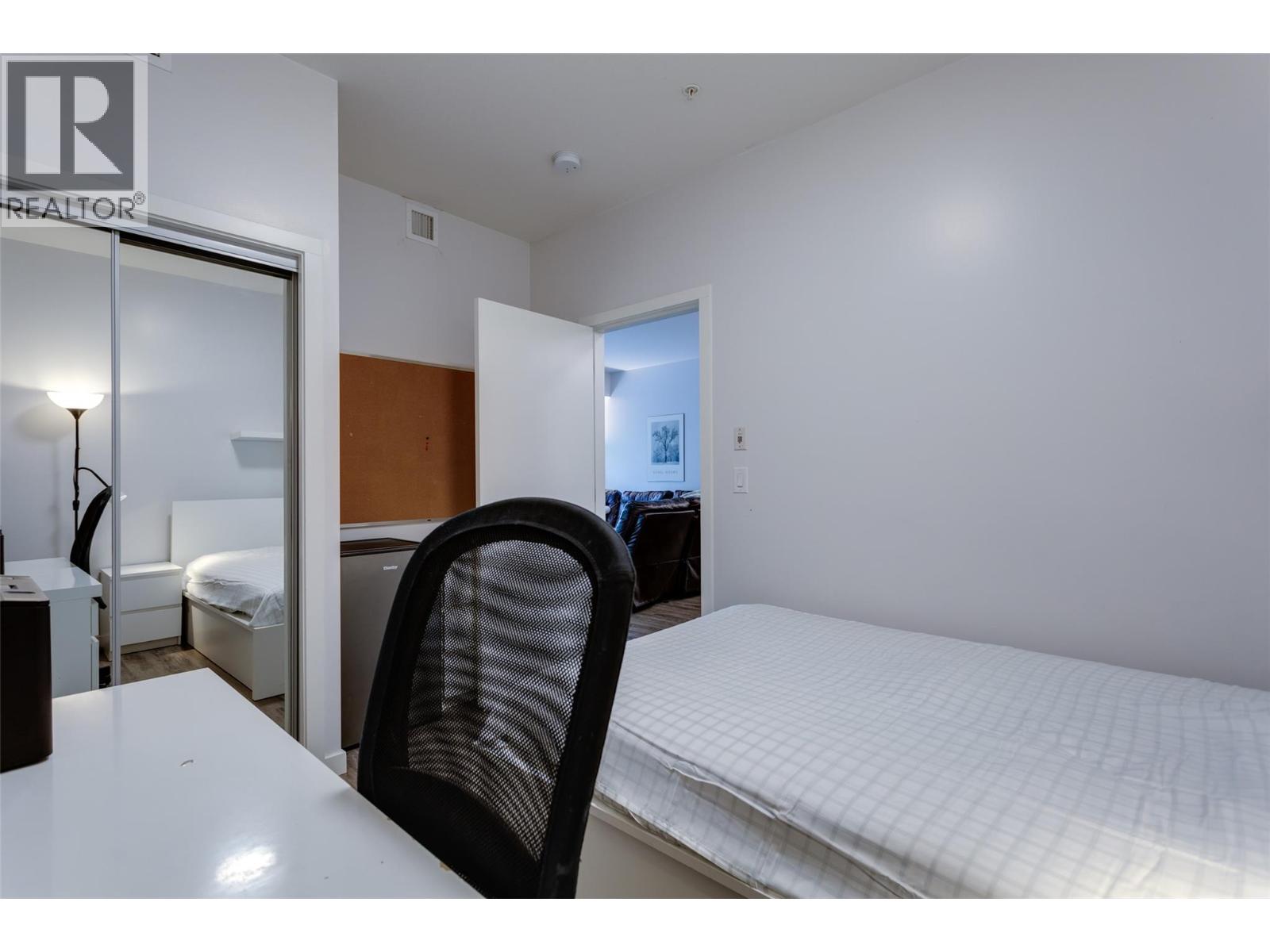 Picture for Unit #118, 935 Academy  Way