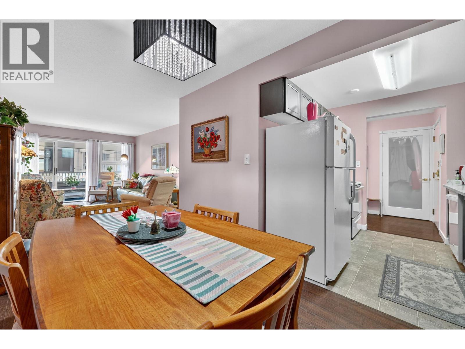 Picture for Unit #207, 575 Sutherland  Avenue https://www.cirrealty.ca/reb/bc/1/10365621_10.jpg