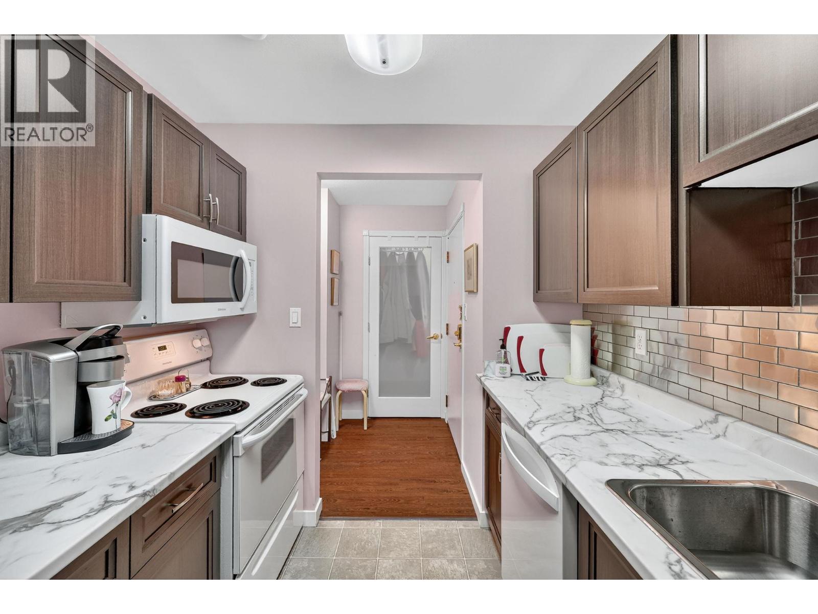 Picture for Unit #207, 575 Sutherland  Avenue https://www.cirrealty.ca/reb/bc/1/10365621_11.jpg