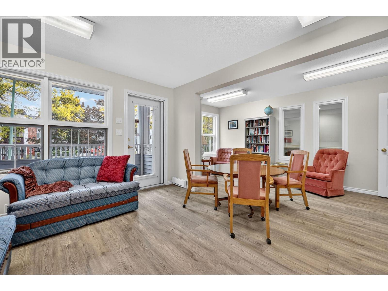 Picture for Unit #207, 575 Sutherland  Avenue https://www.cirrealty.ca/reb/bc/1/10365621_41.jpg