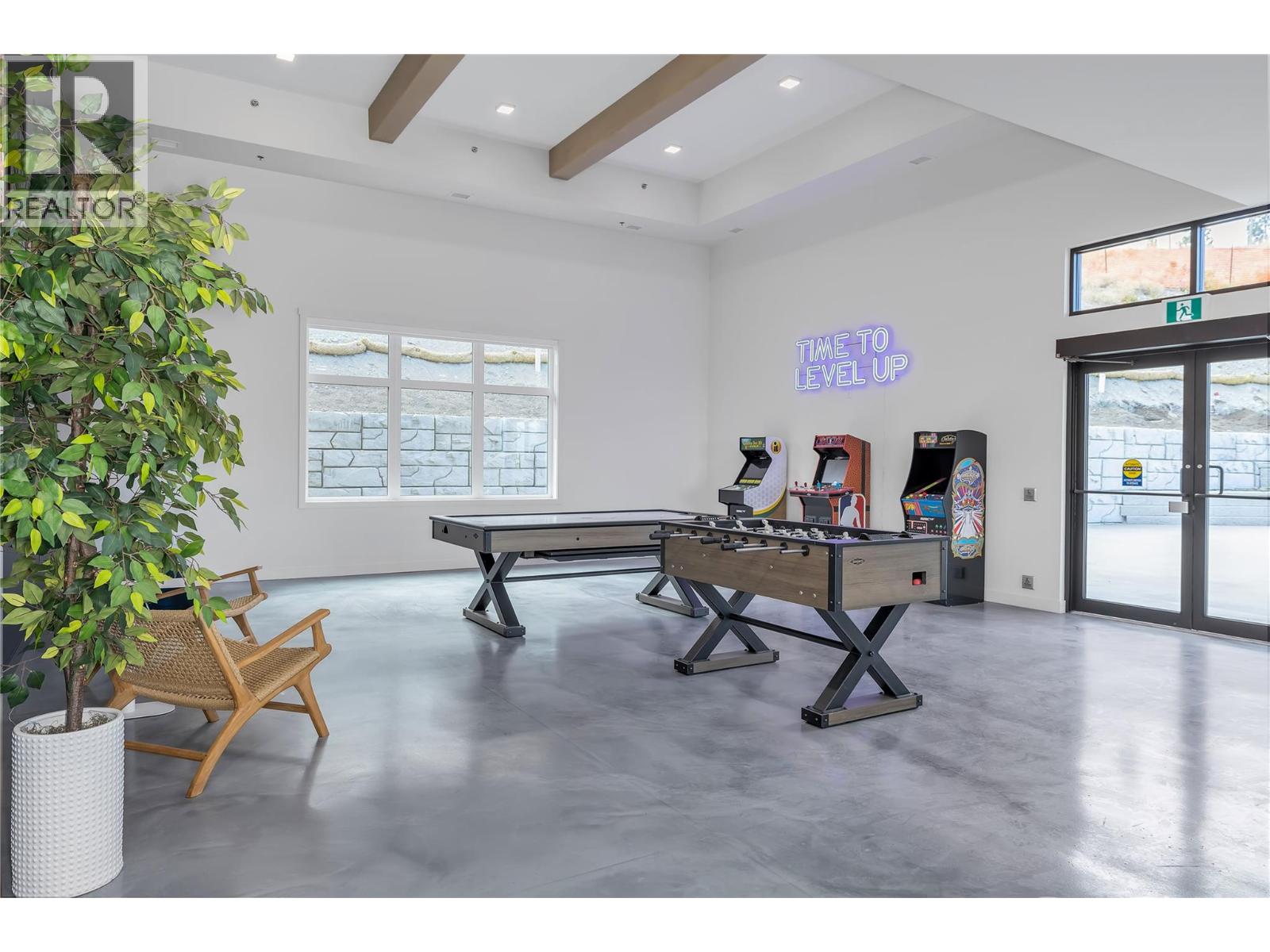 Picture for Unit #118, 1057 Frost  Road https://www.cirrealty.ca/reb/bc/1/10365651_29.jpg