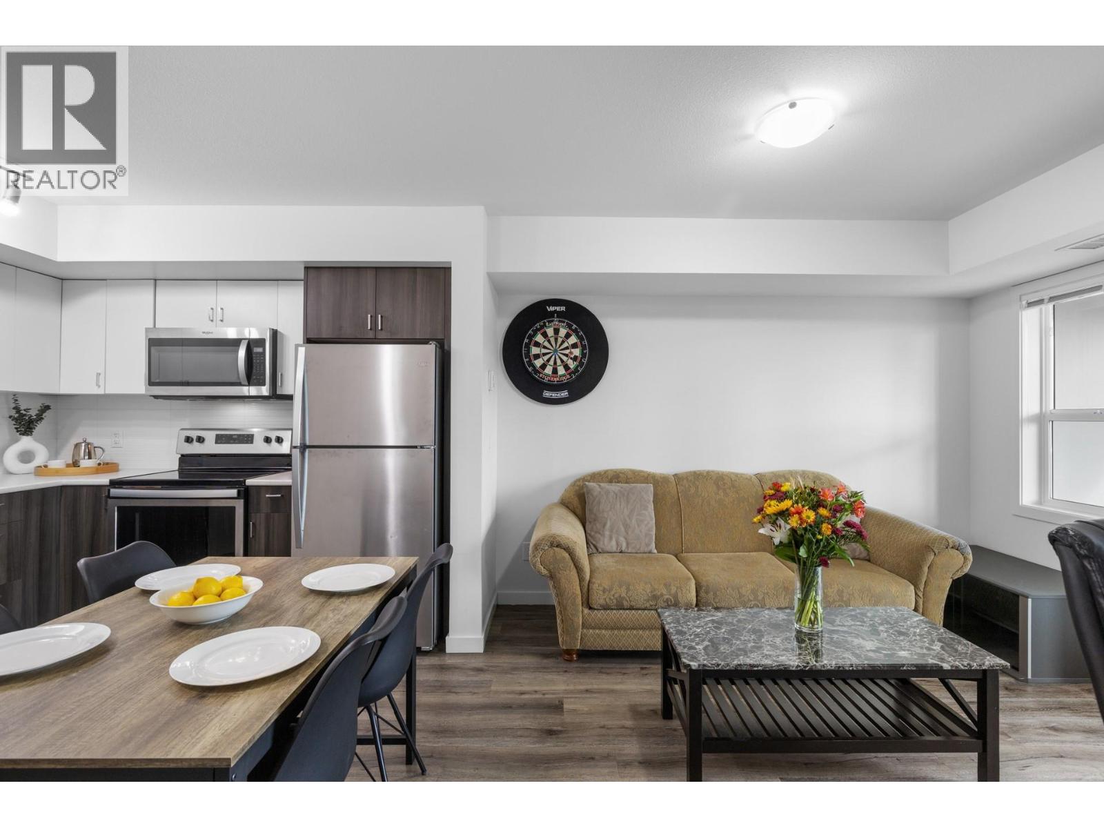 Picture for Unit #203, 725 Academy  Way https://www.cirrealty.ca/reb/bc/1/10365691_14.jpg