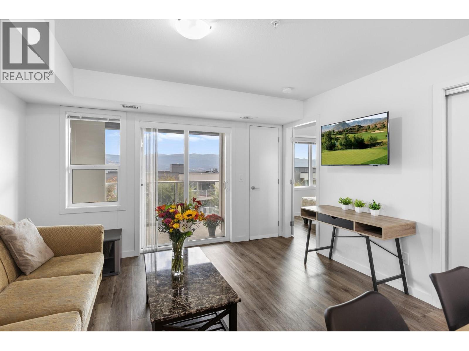 Picture for Unit #203, 725 Academy  Way https://www.cirrealty.ca/reb/bc/1/10365691_16.jpg