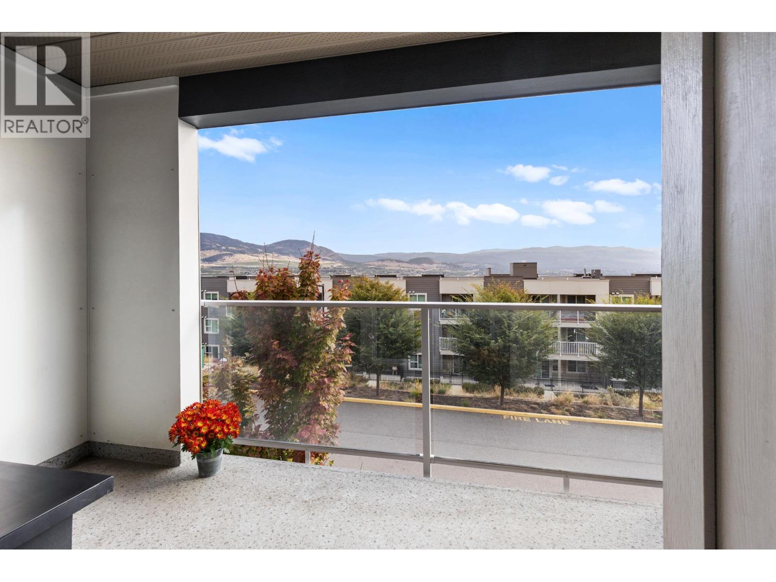 Picture for Unit #203, 725 Academy  Way https://www.cirrealty.ca/reb/bc/1/10365691_17.jpg