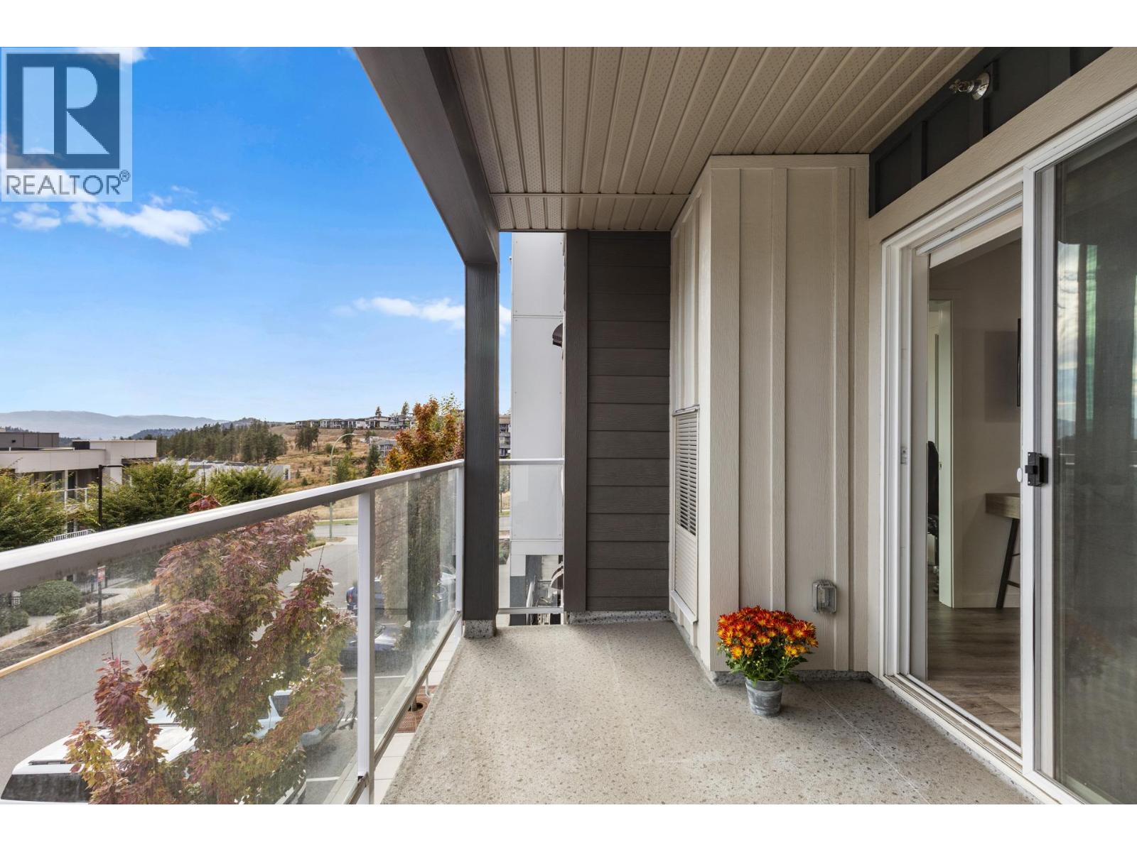 Picture for Unit #203, 725 Academy  Way https://www.cirrealty.ca/reb/bc/1/10365691_19.jpg