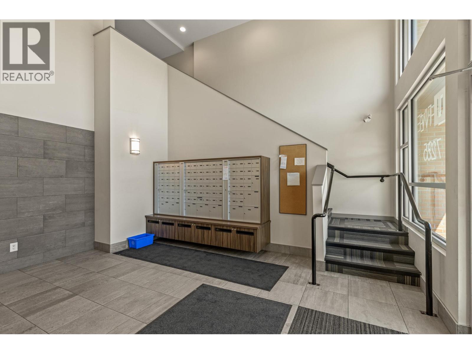 Picture for Unit #203, 725 Academy  Way https://www.cirrealty.ca/reb/bc/1/10365691_32.jpg