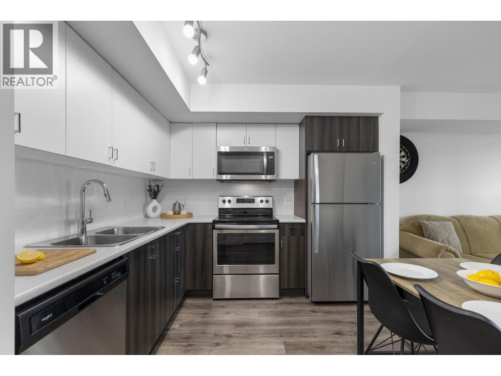 Picture for Unit #203, 725 Academy  Way https://www.cirrealty.ca/reb/bc/1/10365691_7.jpg