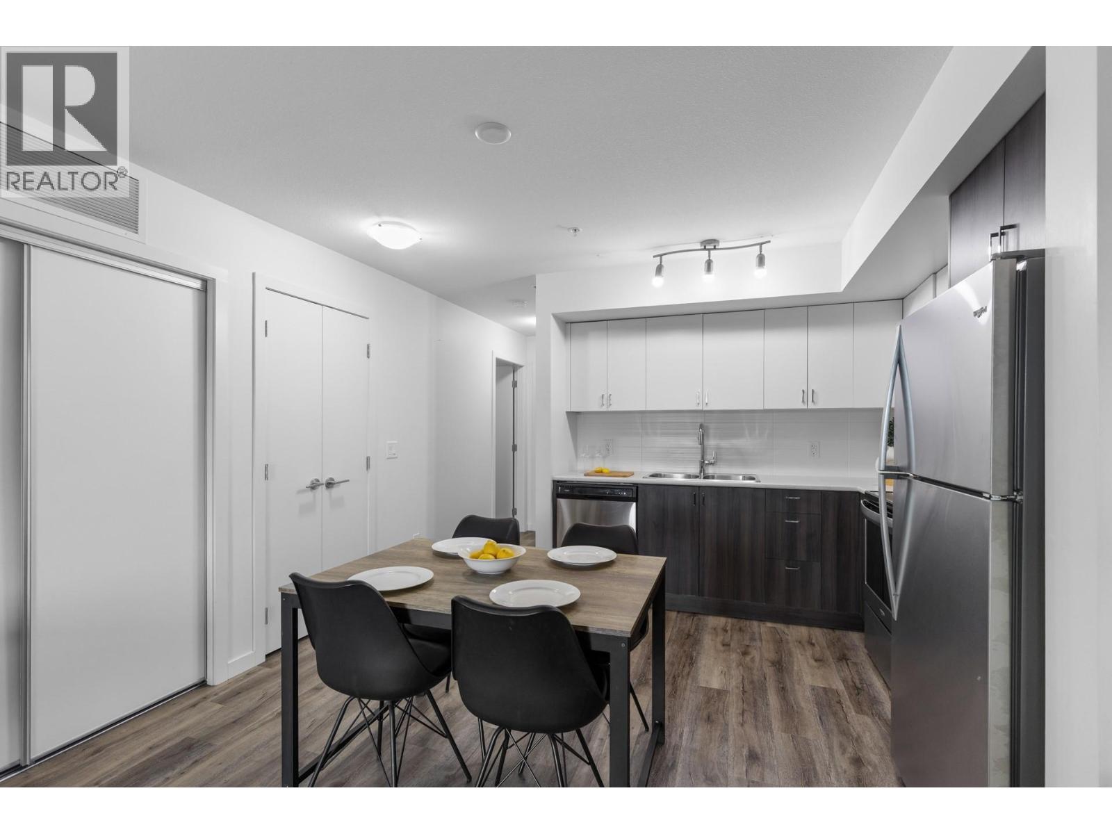 Picture for Unit #203, 725 Academy  Way https://www.cirrealty.ca/reb/bc/1/10365691_8.jpg