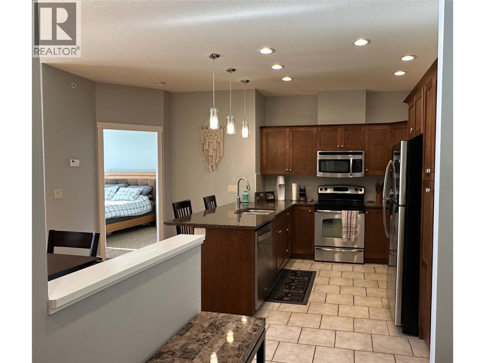 Picture for Unit #1309, 2210 Upper Sundance  Drive https://www.cirrealty.ca/reb/bc/1/10365731_12.jpg