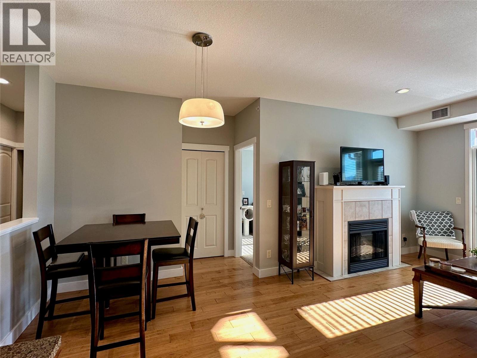 Picture for Unit #1309, 2210 Upper Sundance  Drive https://www.cirrealty.ca/reb/bc/1/10365731_5.jpg