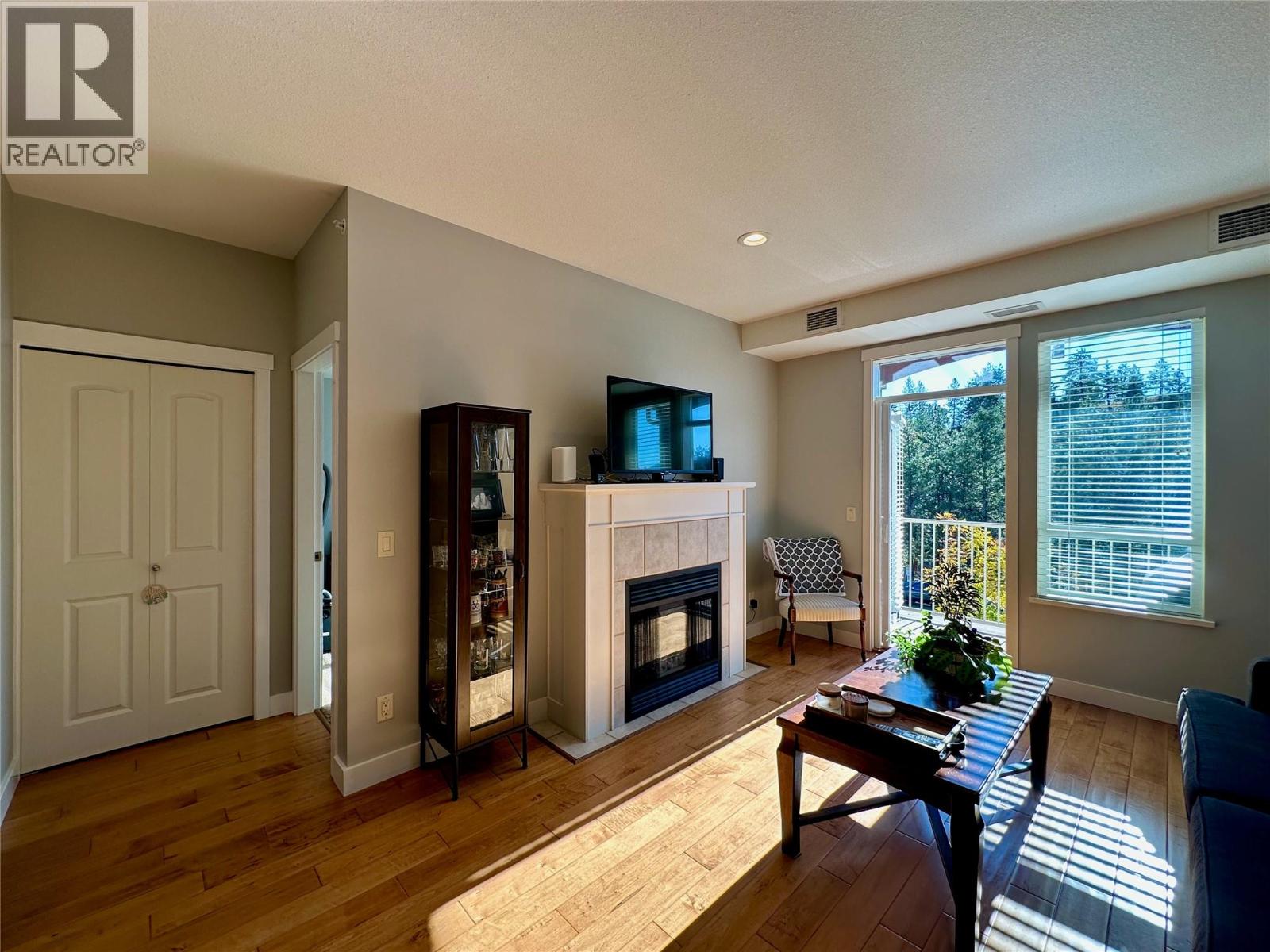 Picture for Unit #1309, 2210 Upper Sundance  Drive https://www.cirrealty.ca/reb/bc/1/10365731_6.jpg