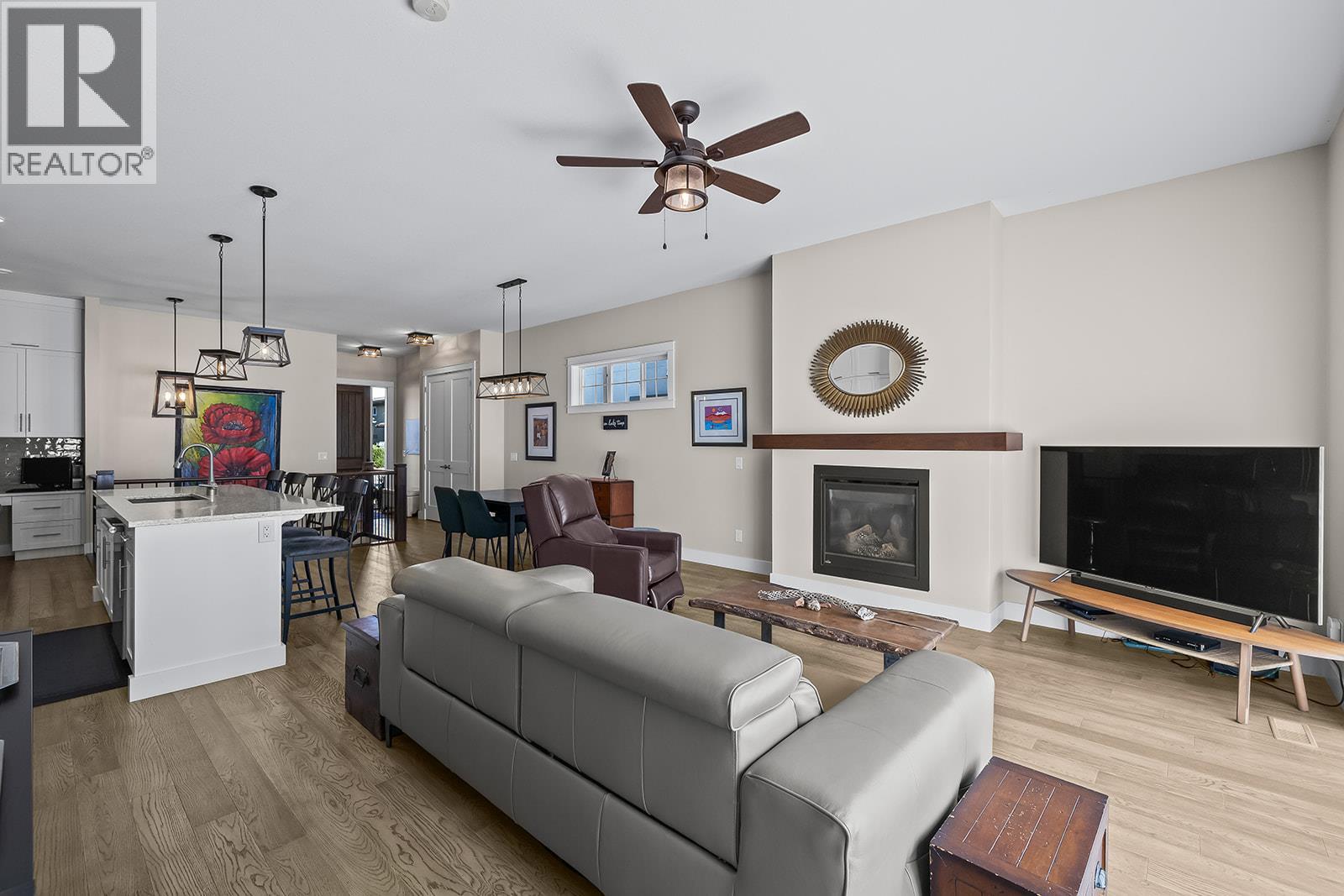 Picture for 1827 Viewpoint  Drive https://www.cirrealty.ca/reb/bc/1/10365871_26.jpg