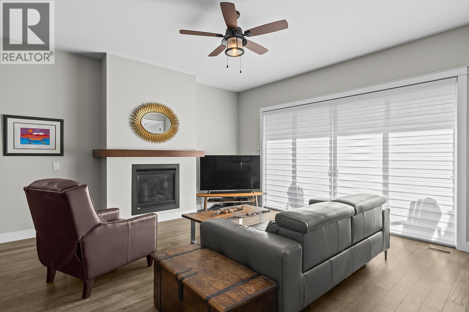 Picture for 1827 Viewpoint  Drive https://www.cirrealty.ca/reb/bc/1/10365871_29.jpg