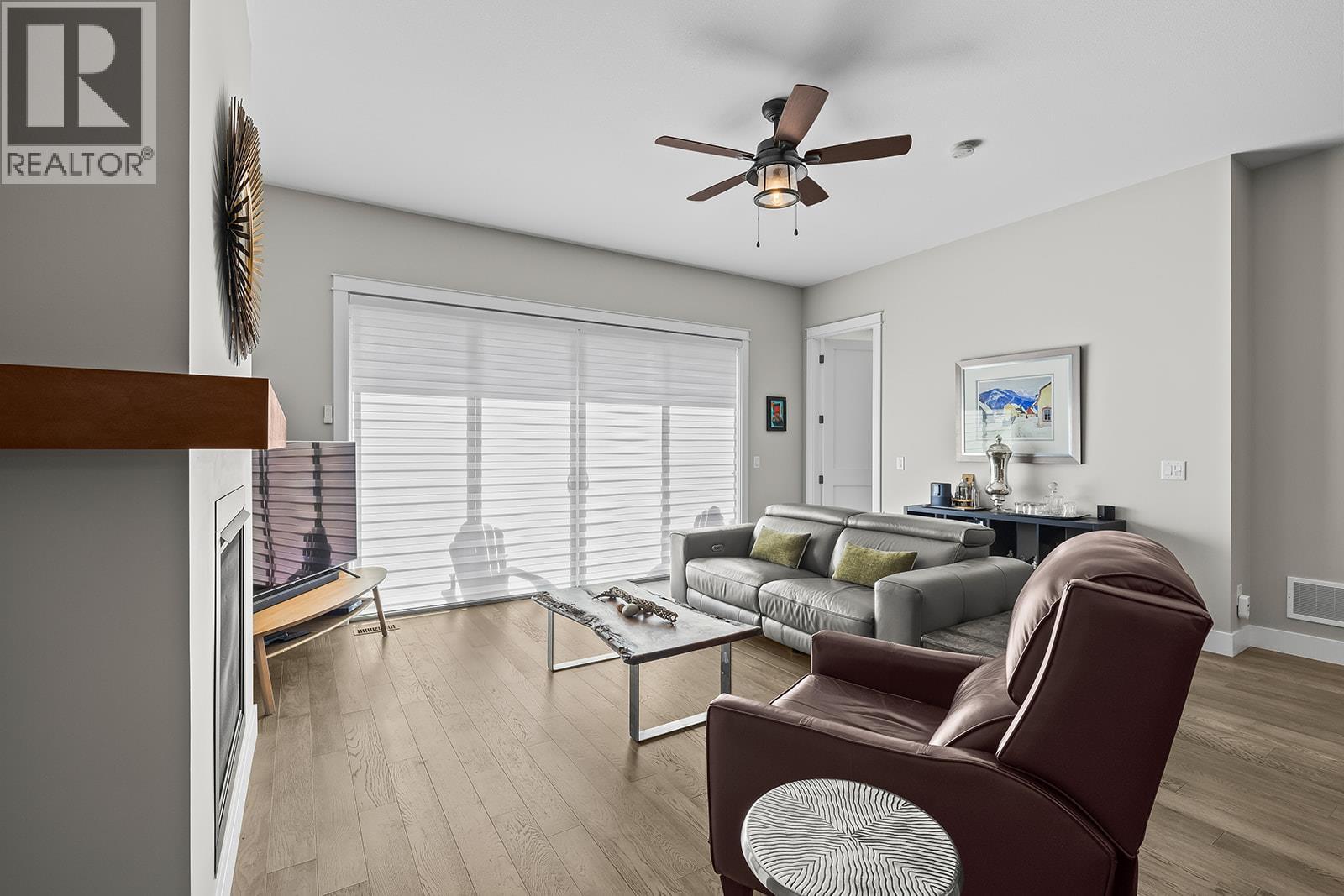 Picture for 1827 Viewpoint  Drive https://www.cirrealty.ca/reb/bc/1/10365871_30.jpg