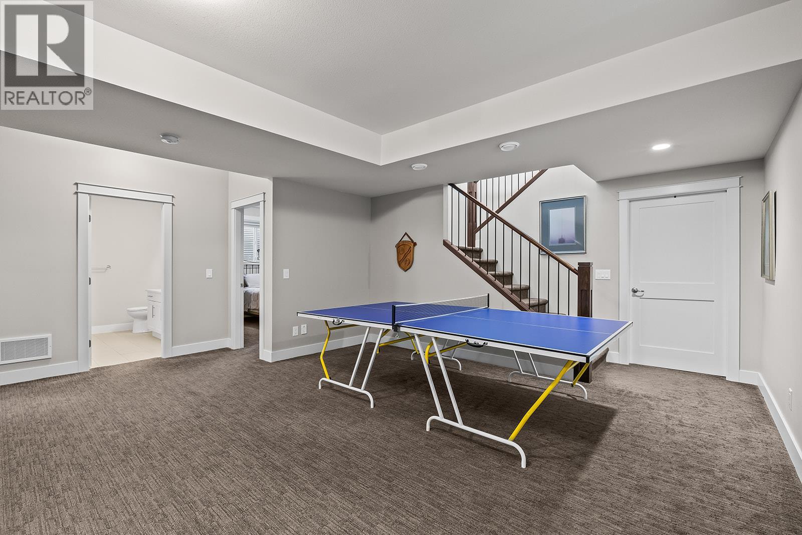 Picture for 1827 Viewpoint  Drive https://www.cirrealty.ca/reb/bc/1/10365871_46.jpg