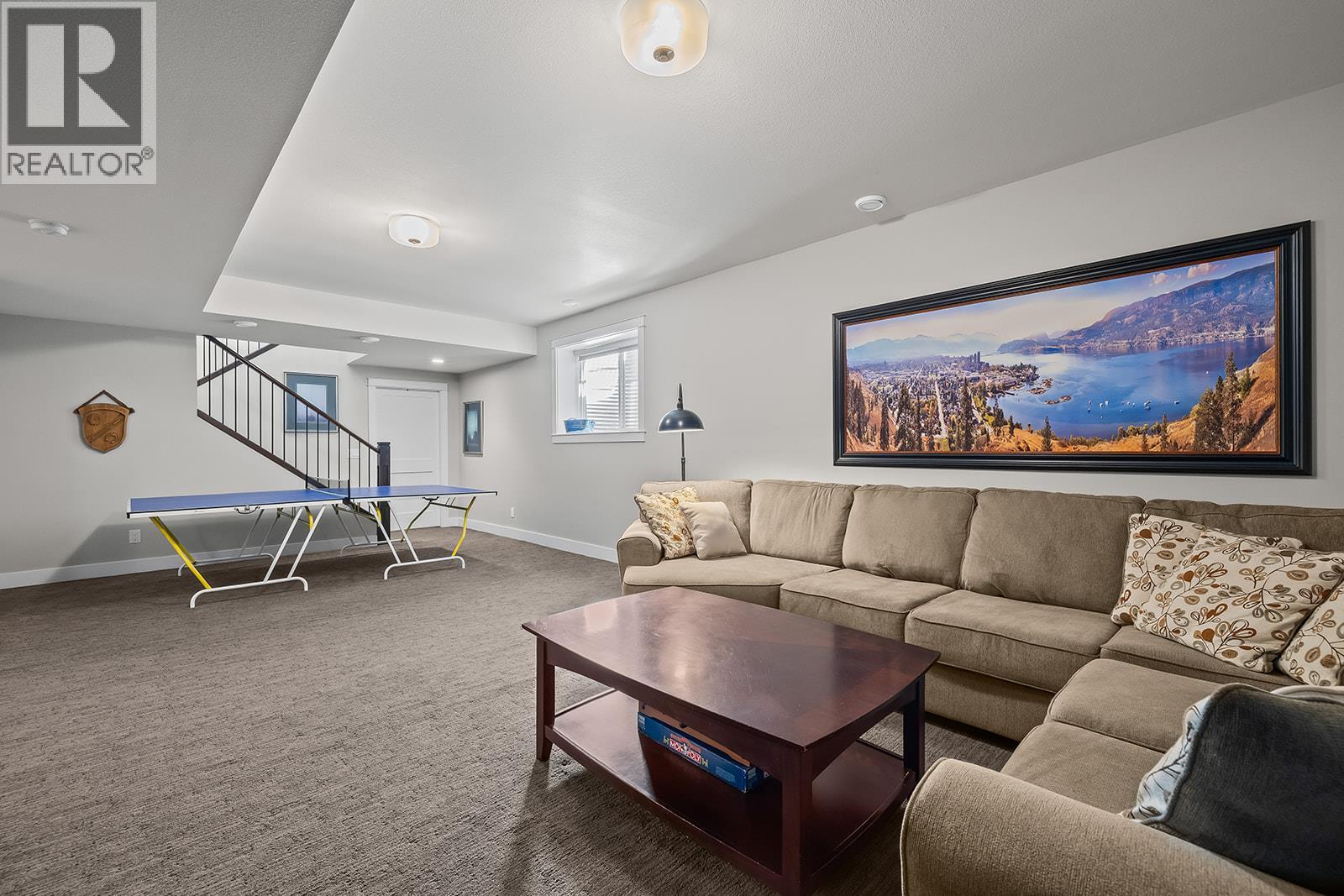 Picture for 1827 Viewpoint  Drive https://www.cirrealty.ca/reb/bc/1/10365871_49.jpg
