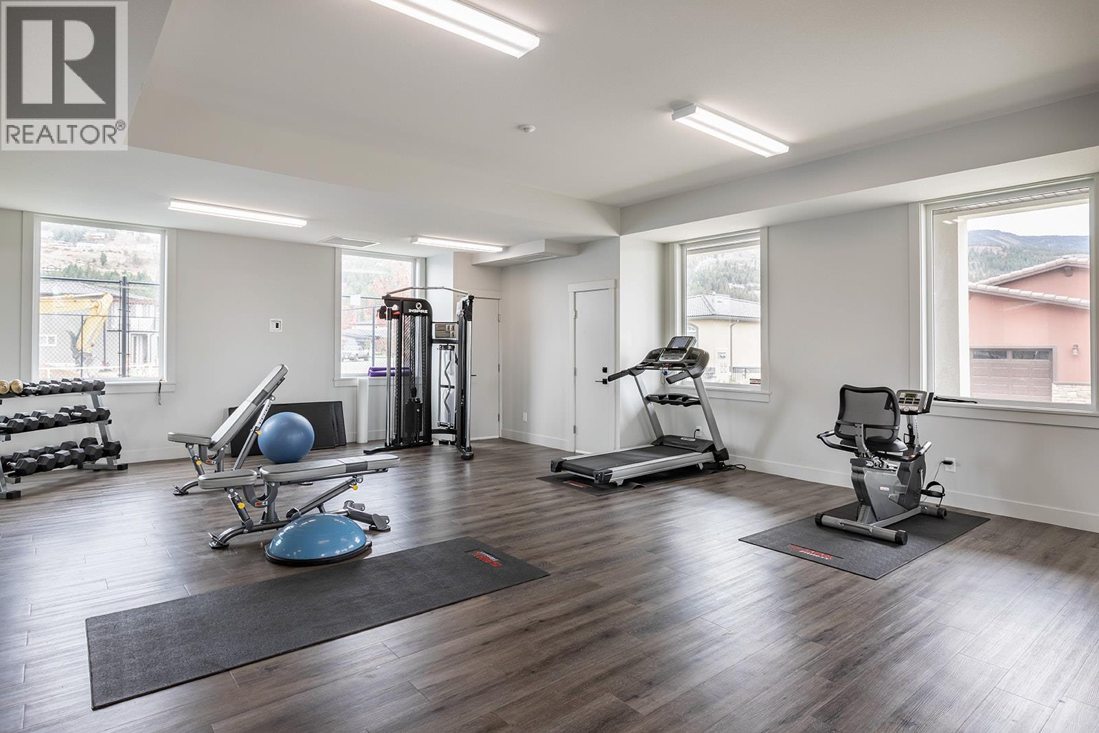 Picture for 1827 Viewpoint  Drive https://www.cirrealty.ca/reb/bc/1/10365871_62.jpg