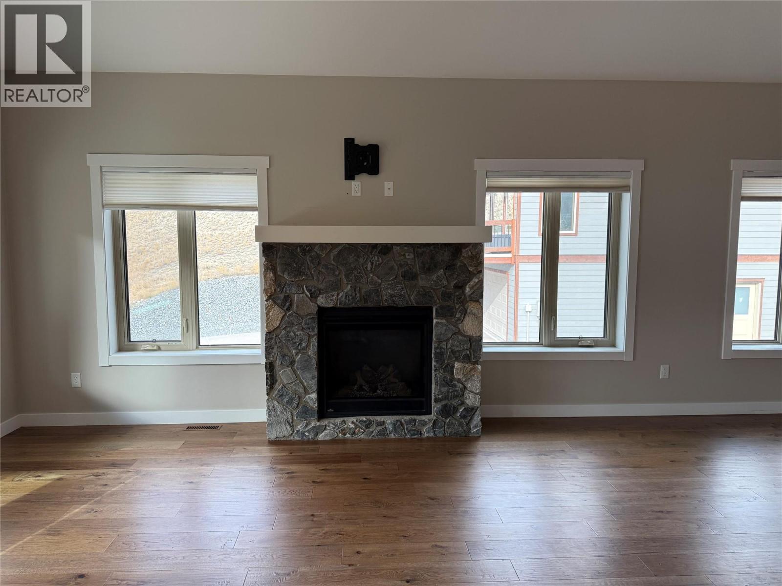 Picture for 974 SWANSEA VIEW  Road