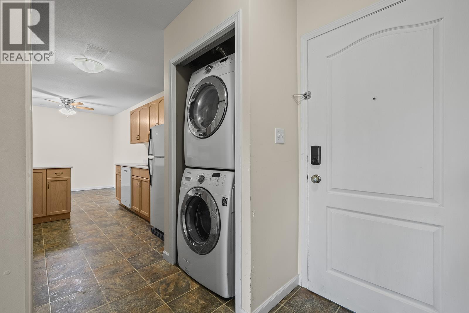 Picture for Unit #316, 769 K.L.O  Road https://www.cirrealty.ca/reb/bc/1/10366101_19.jpg