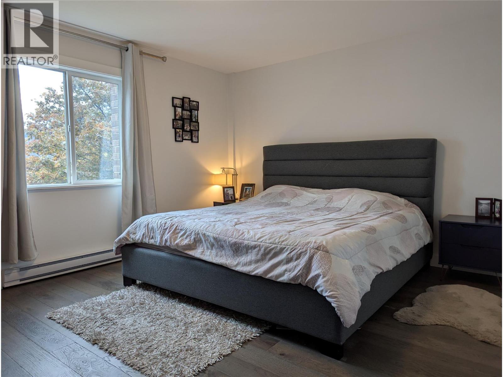 Picture for Unit #401, 1915 Pacific  Court