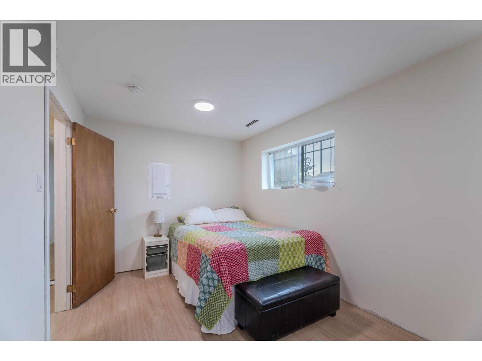 Picture for 157 Murray  Drive https://www.cirrealty.ca/reb/bc/1/10366231_32.jpg