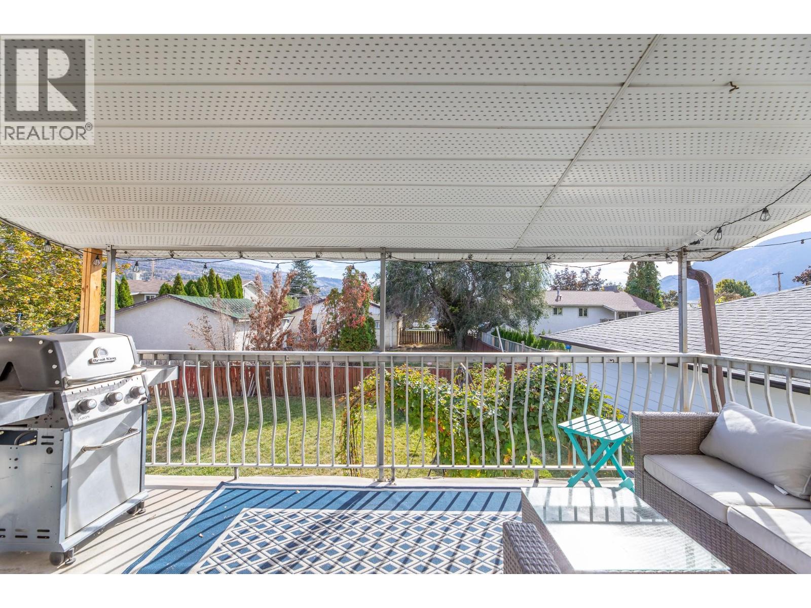 Picture for 157 Murray  Drive https://www.cirrealty.ca/reb/bc/1/10366231_39.jpg