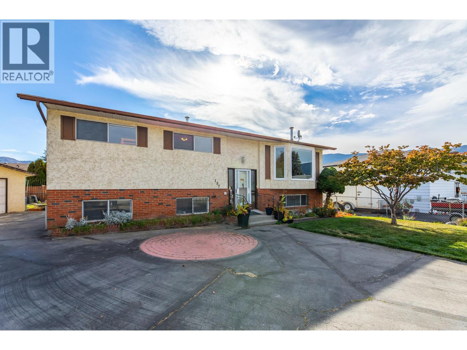 Picture for 157 Murray  Drive https://www.cirrealty.ca/reb/bc/1/10366231_49.jpg