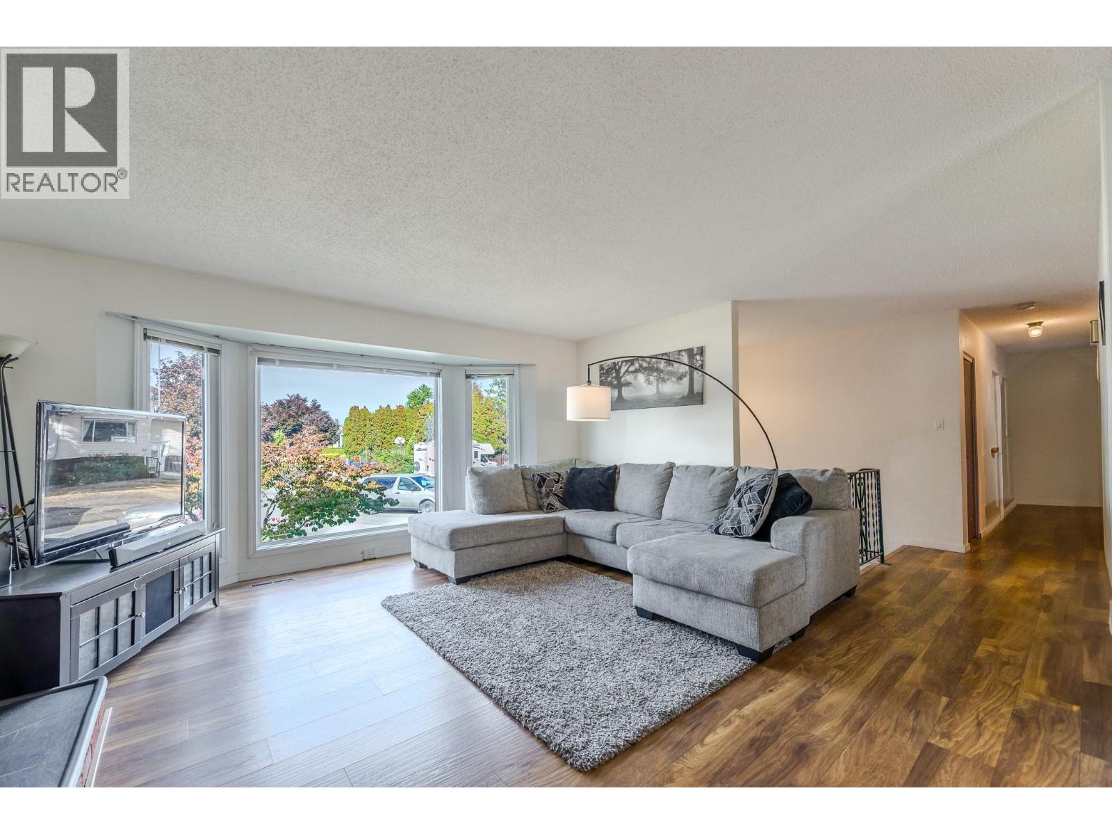 Picture for 157 Murray  Drive