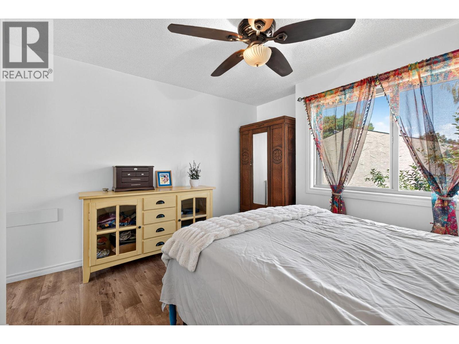 Picture for Unit #29, 310 Yorkton  Avenue https://www.cirrealty.ca/reb/bc/1/10366281_7.jpg