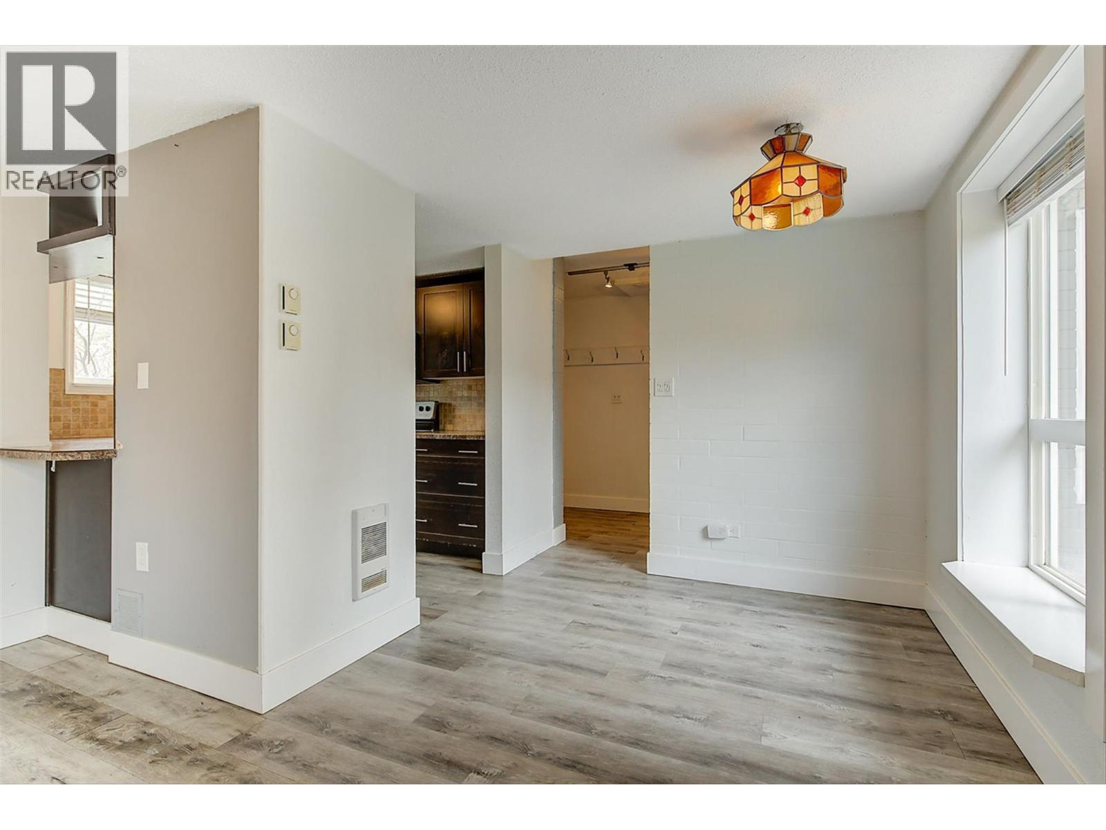 Picture for Unit #1, 1291 Bernard  Avenue https://www.cirrealty.ca/reb/bc/1/10366371_13.jpg