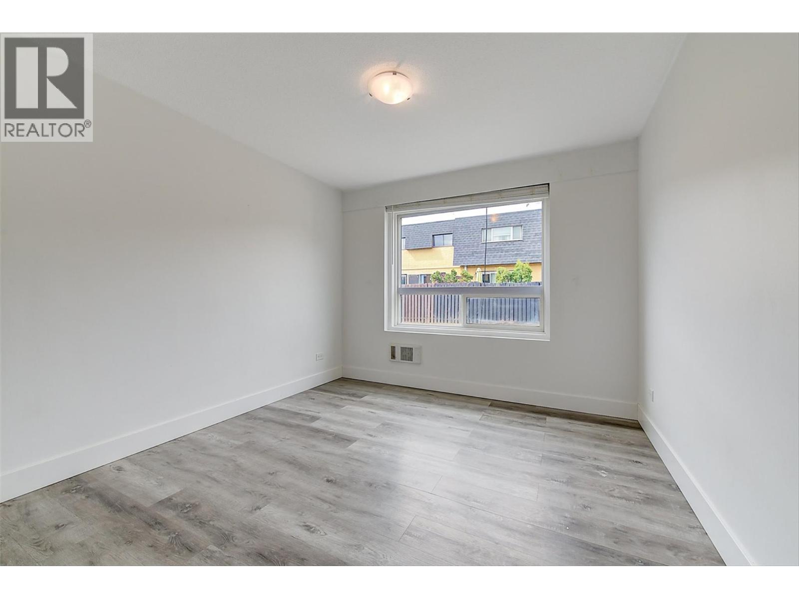 Picture for Unit #1, 1291 Bernard  Avenue https://www.cirrealty.ca/reb/bc/1/10366371_21.jpg