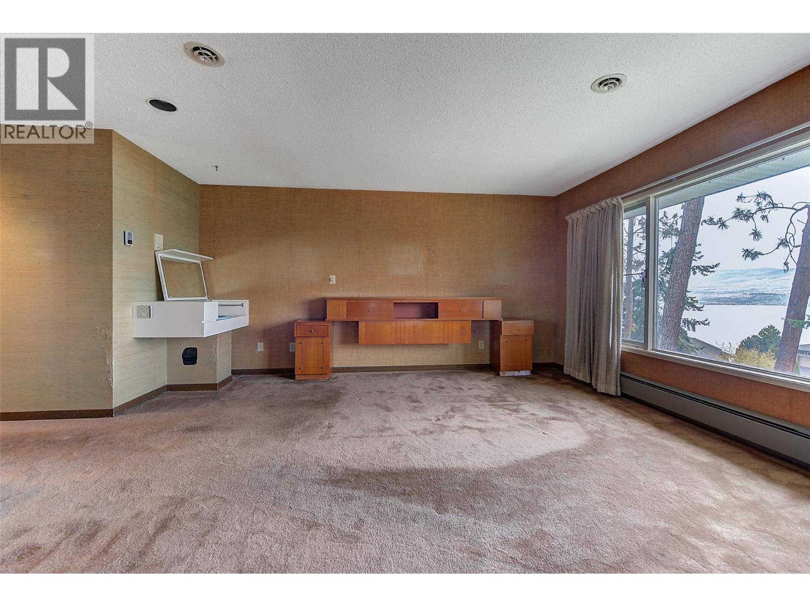 Picture for 5090 Ash  Road https://www.cirrealty.ca/reb/bc/1/10366391_37.jpg