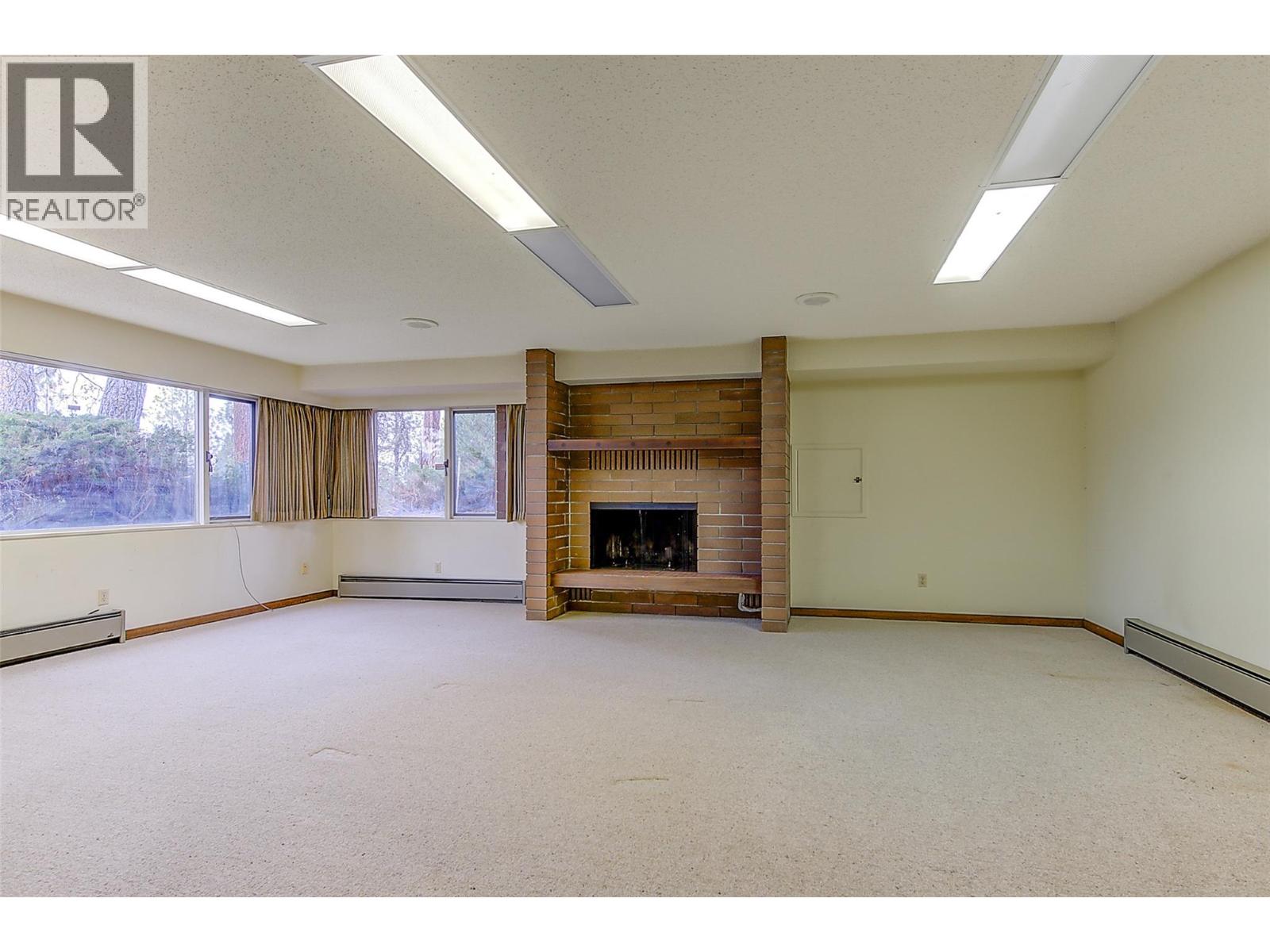 Picture for 5090 Ash  Road https://www.cirrealty.ca/reb/bc/1/10366391_52.jpg