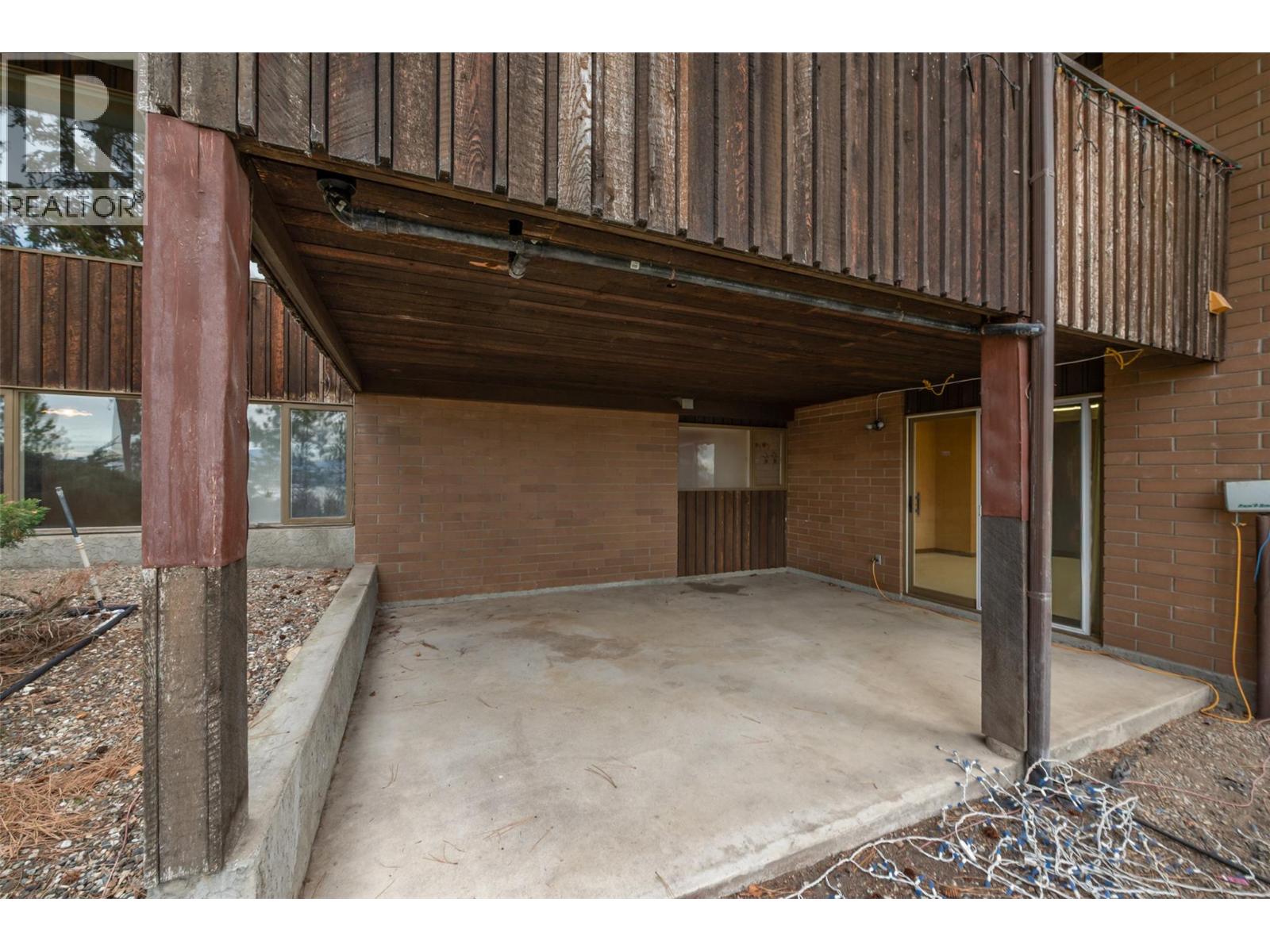 Picture for 5090 Ash  Road https://www.cirrealty.ca/reb/bc/1/10366391_71.jpg