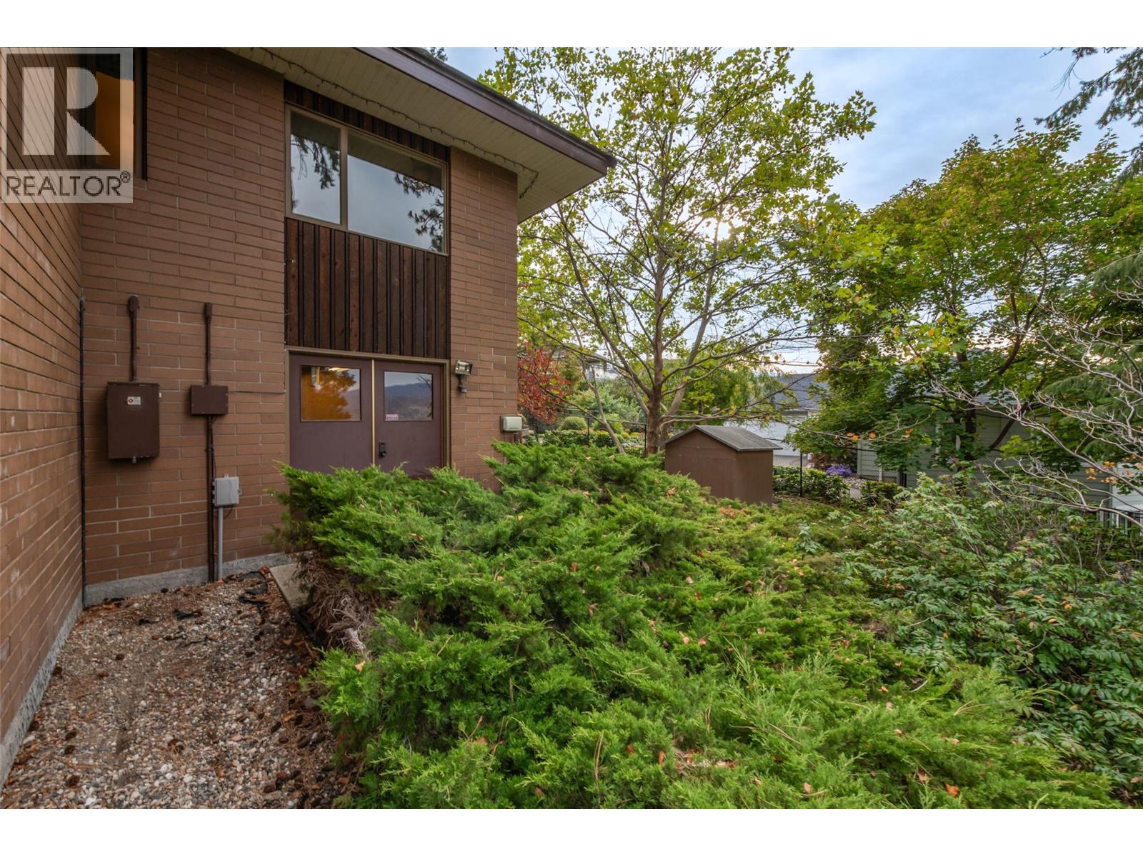 Picture for 5090 Ash  Road https://www.cirrealty.ca/reb/bc/1/10366391_73.jpg