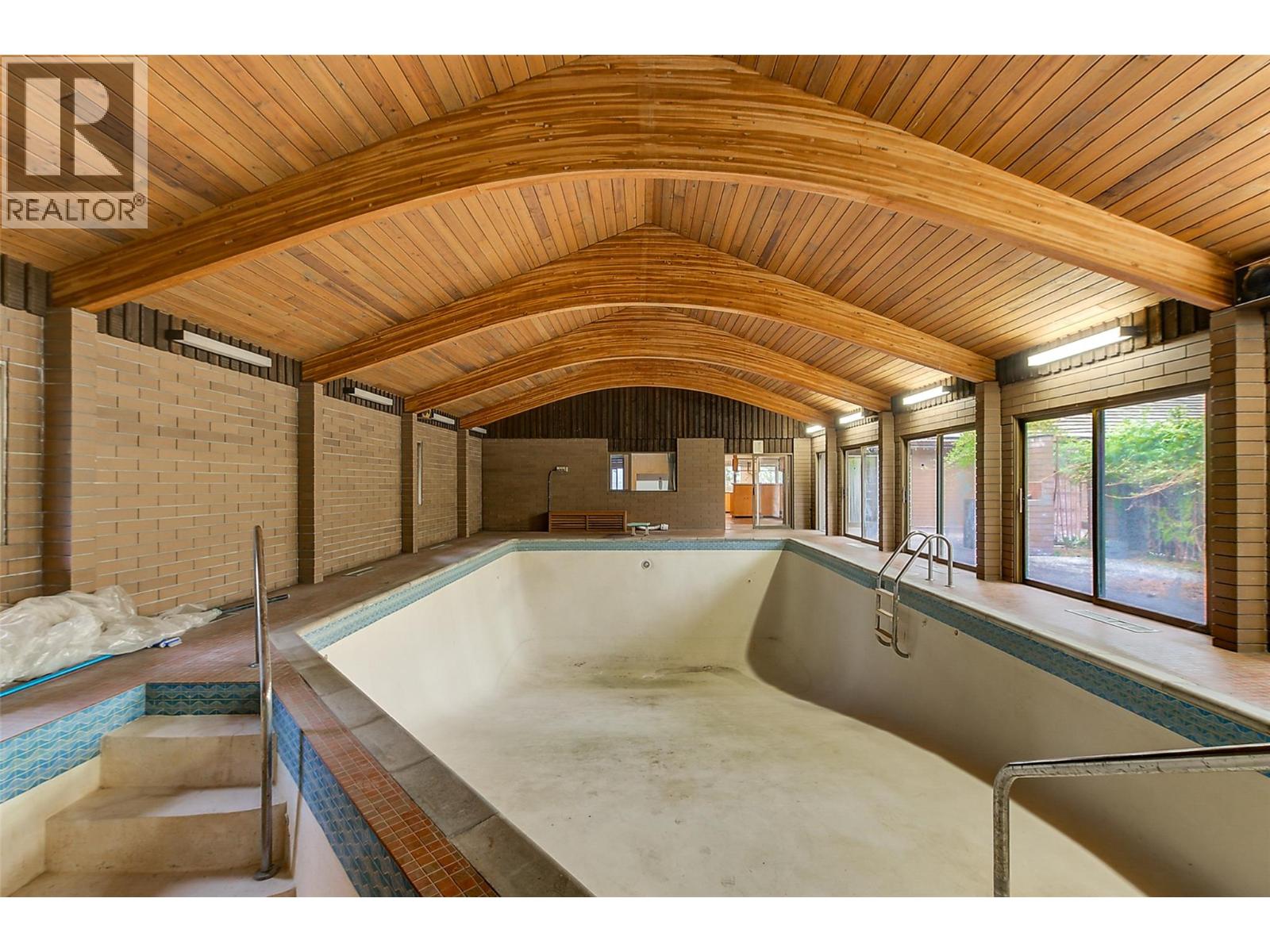 Picture for 5090 Ash  Road https://www.cirrealty.ca/reb/bc/1/10366391_75.jpg