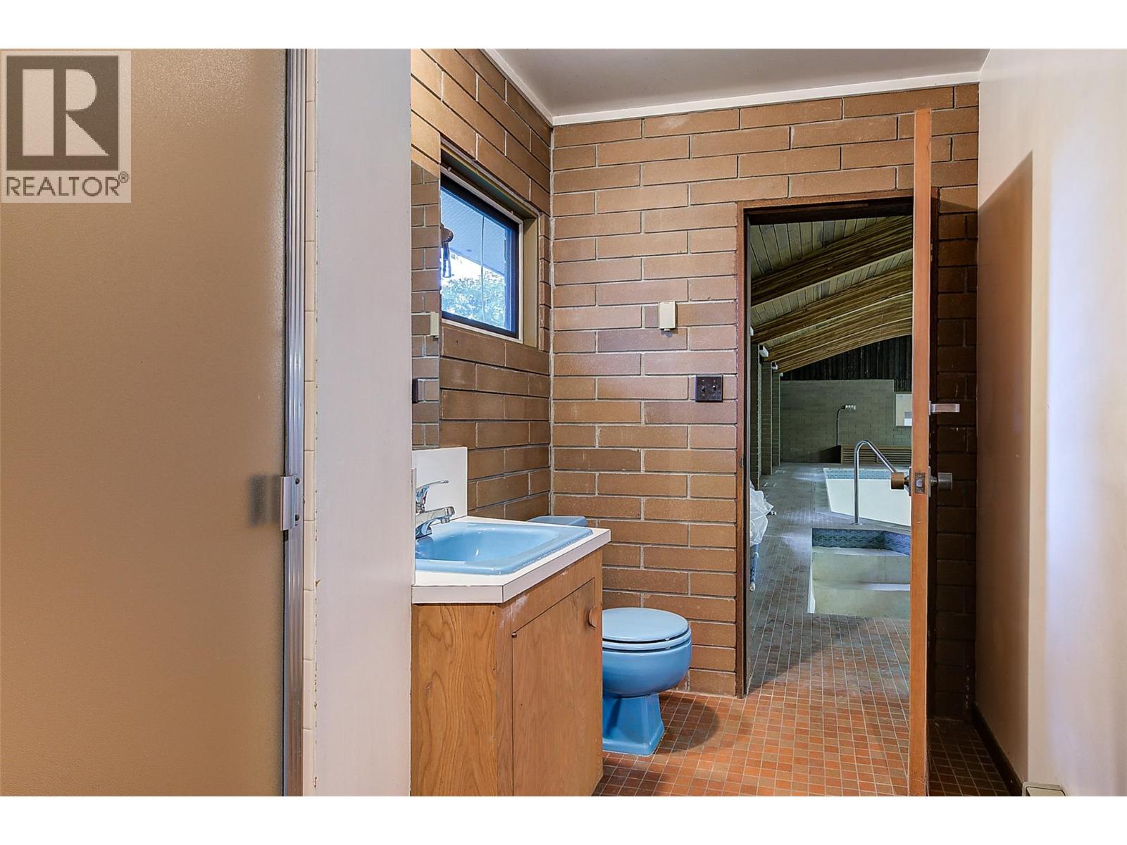 Picture for 5090 Ash  Road https://www.cirrealty.ca/reb/bc/1/10366391_79.jpg