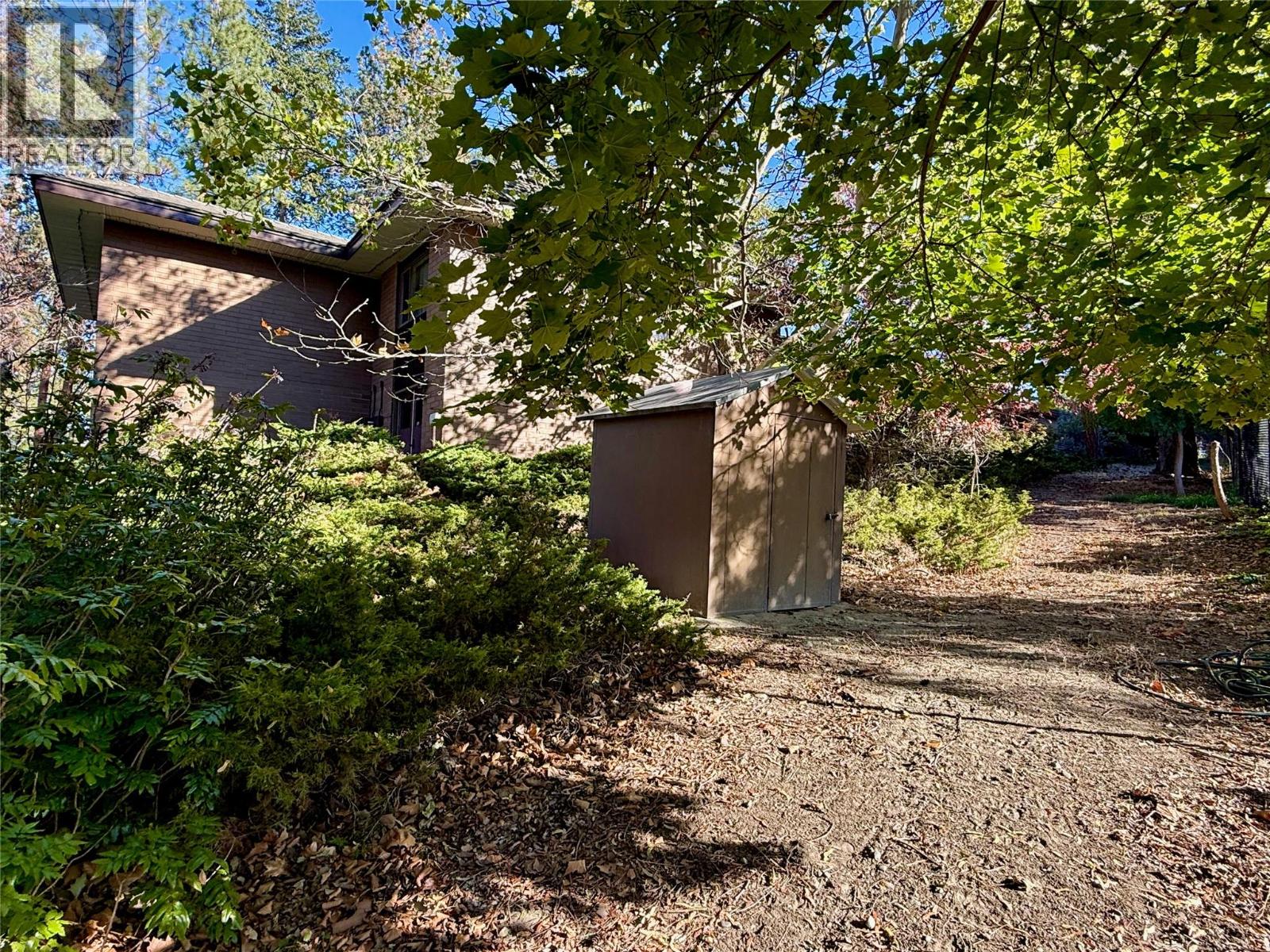 Picture for 5090 Ash  Road https://www.cirrealty.ca/reb/bc/1/10366391_90.jpg