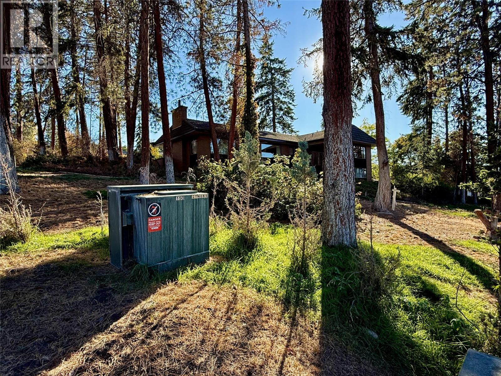 Picture for 5090 Ash  Road https://www.cirrealty.ca/reb/bc/1/10366391_91.jpg