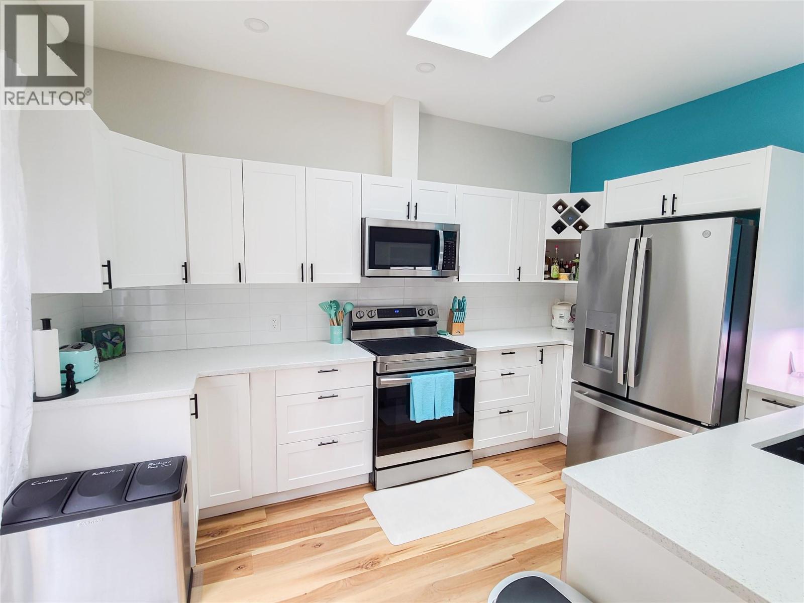 Picture for Unit #95, 1999 Highway 97S  Highway https://www.cirrealty.ca/reb/bc/1/10366431_15.jpg