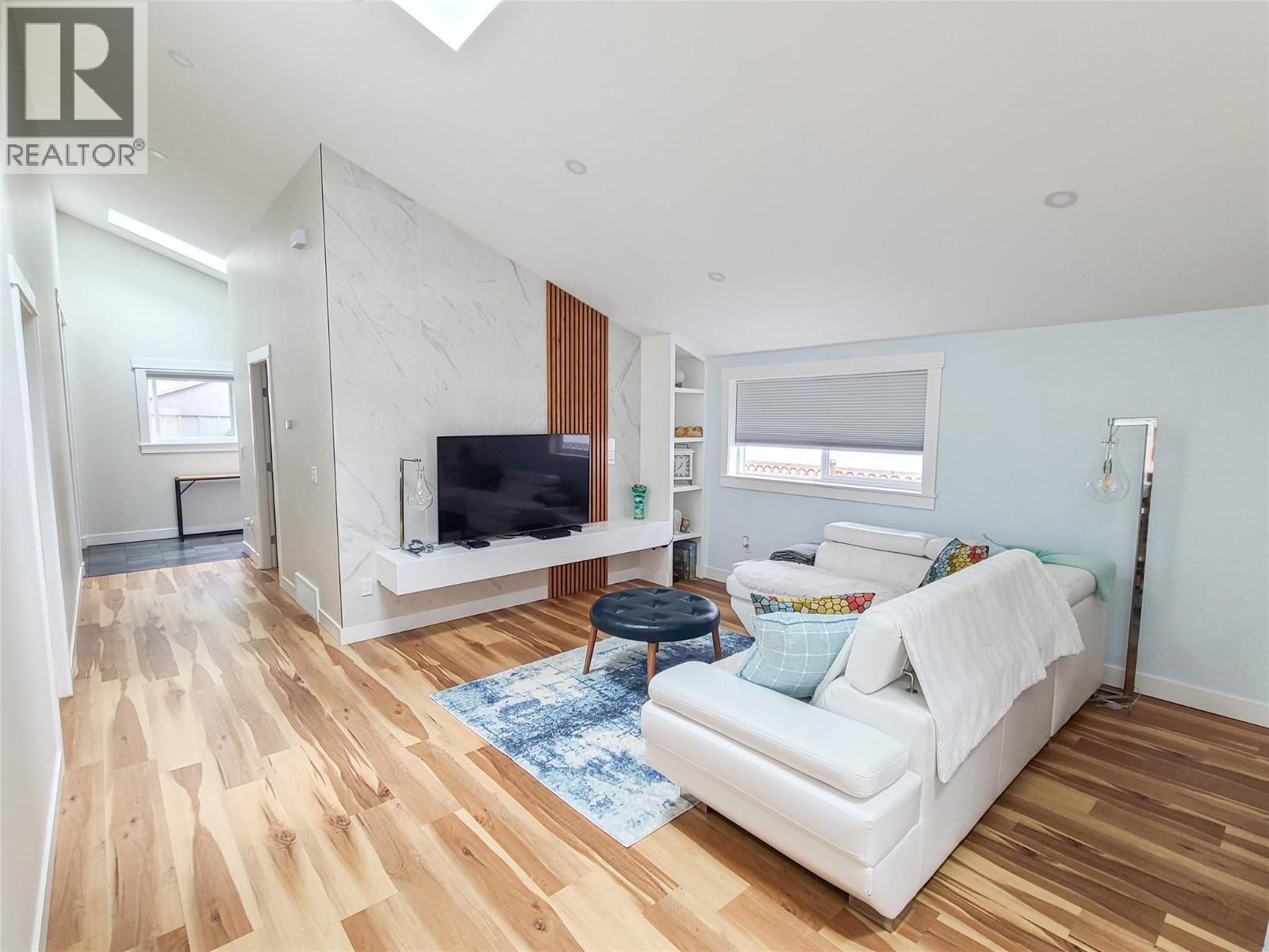 Picture for Unit #95, 1999 Highway 97S  Highway https://www.cirrealty.ca/reb/bc/1/10366431_17.jpg