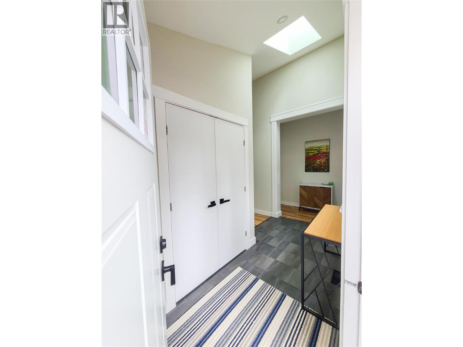 Picture for Unit #95, 1999 Highway 97S  Highway https://www.cirrealty.ca/reb/bc/1/10366431_7.jpg