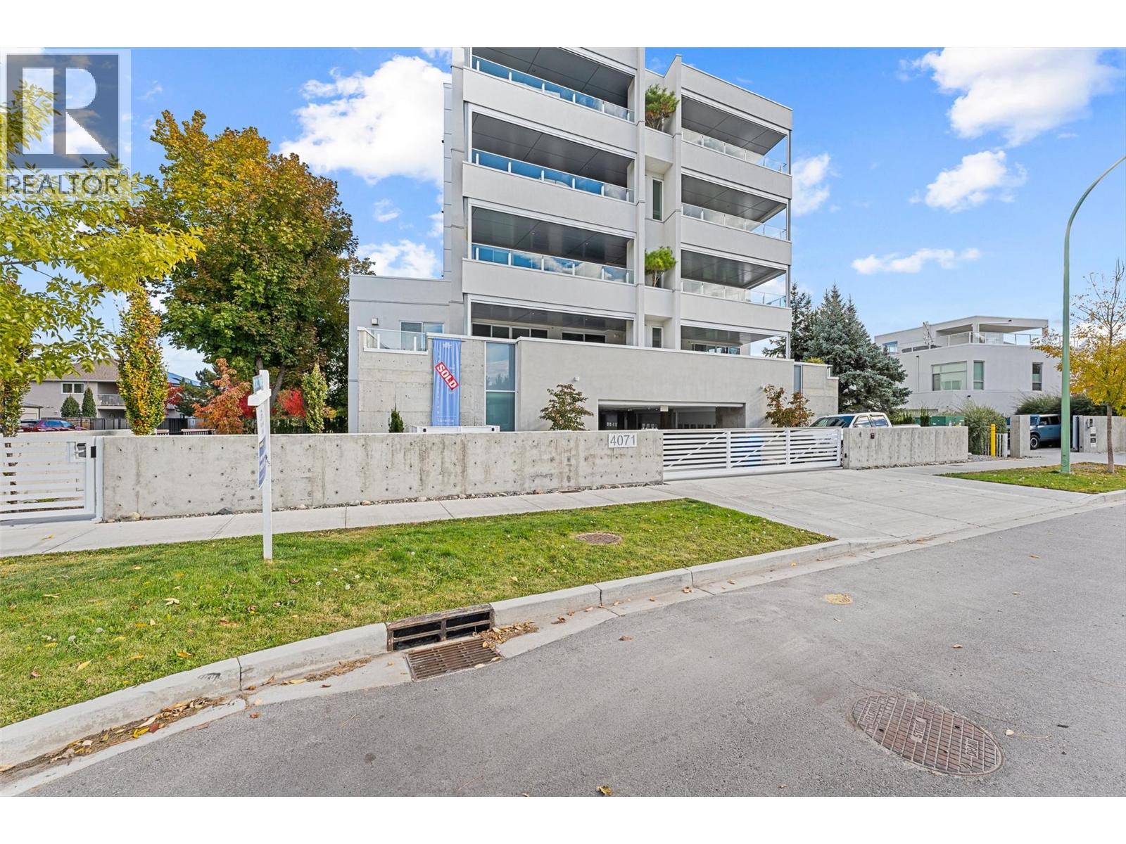 Picture for Unit #402, 4071 Lakeshore  Road