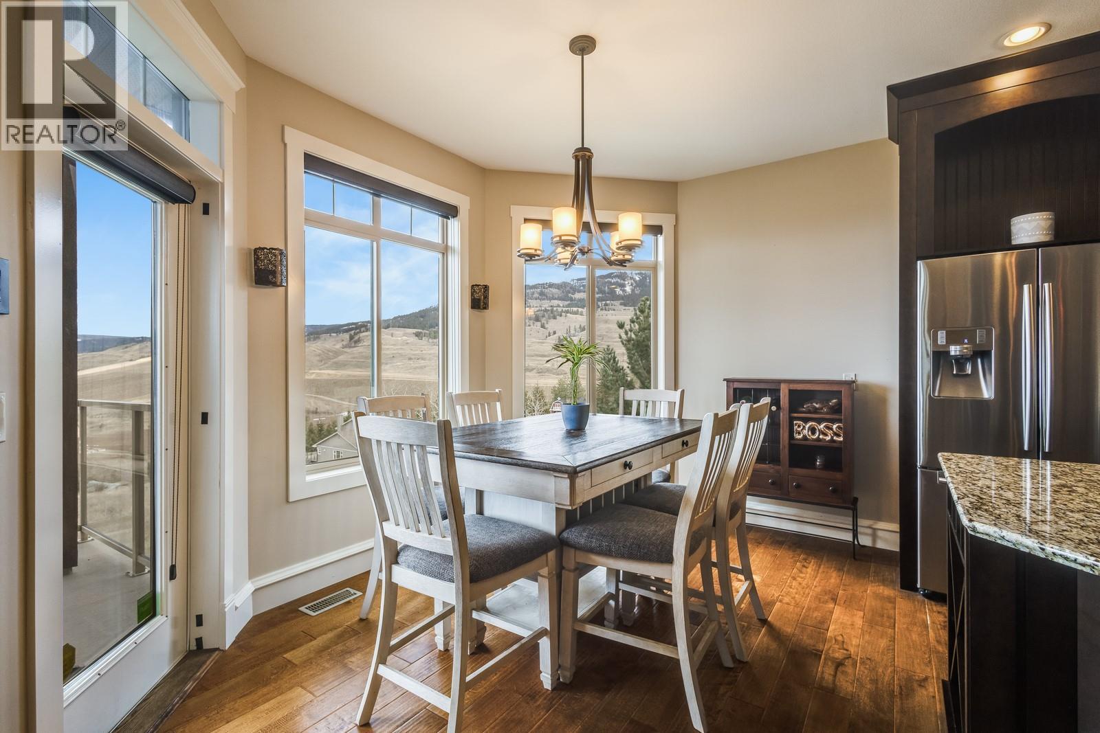 Picture for 1830 Birkdale  Avenue https://www.cirrealty.ca/reb/bc/1/10366521_14.jpg